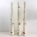 Tenké osvetlenie vianočného stromčeka